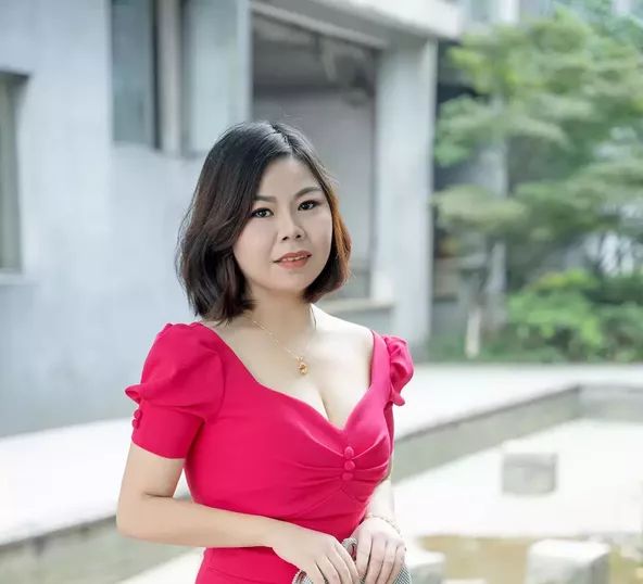 Xiaofang, 34